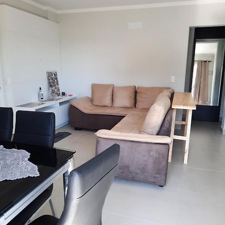 Agradavel Apartamento Em Bairro Silencioso... Камбориу Экстерьер фото