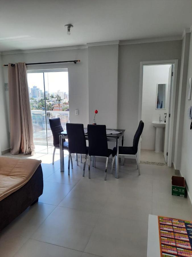 Agradavel Apartamento Em Bairro Silencioso... Камбориу Экстерьер фото