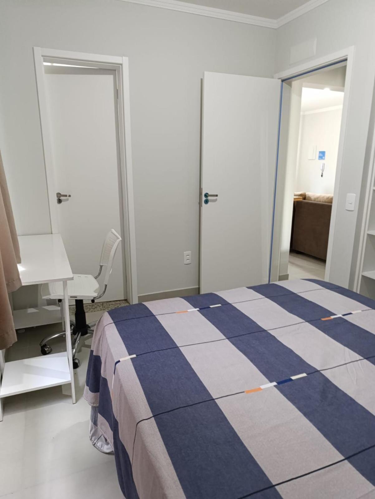 Agradavel Apartamento Em Bairro Silencioso... Камбориу Экстерьер фото